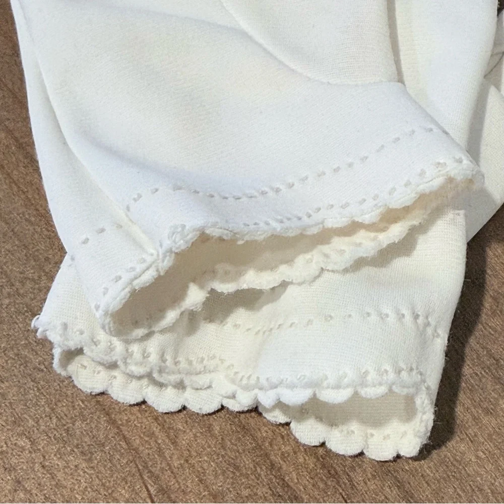 Vintage 1950’s women’s white nylon gloves